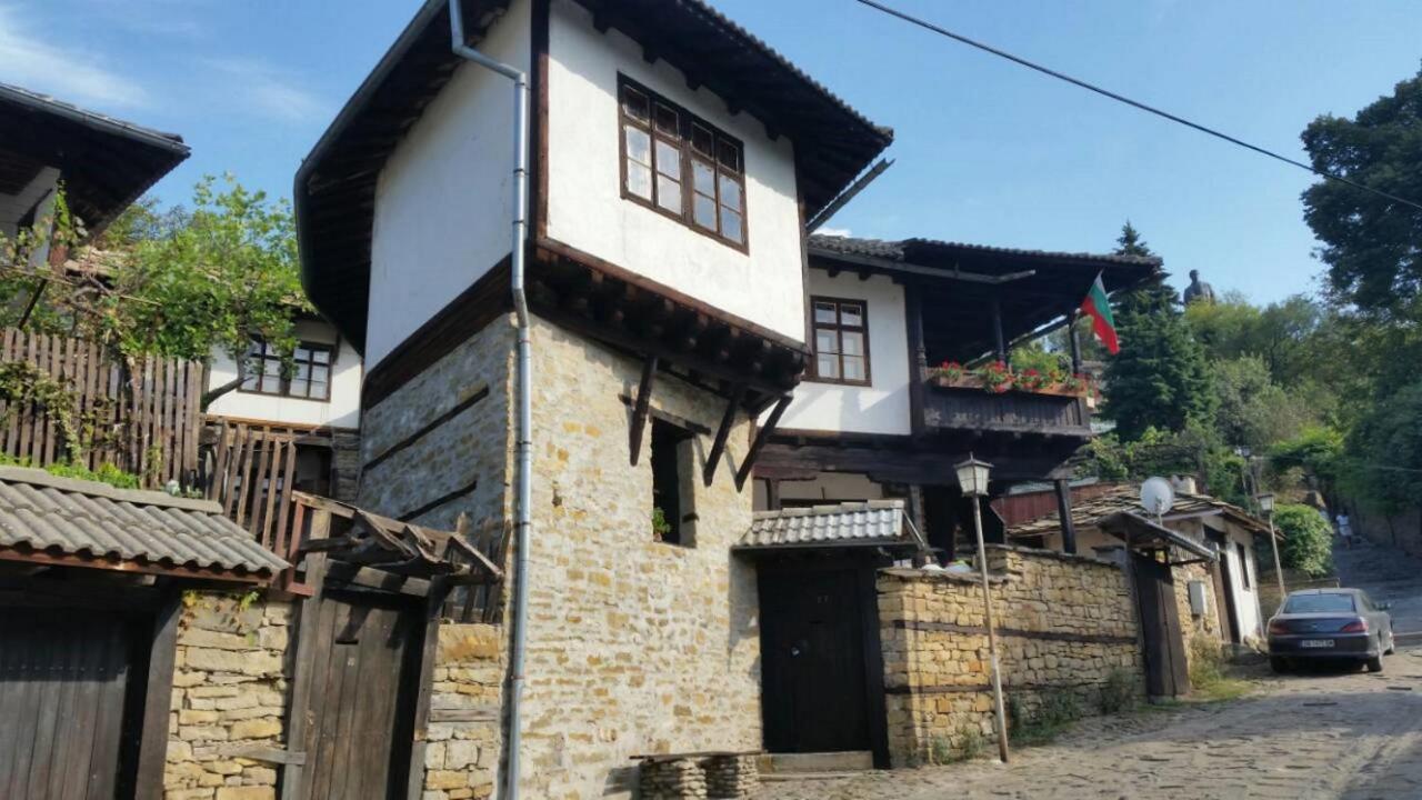 The Tinkov House In Loveč Exteriér fotografie