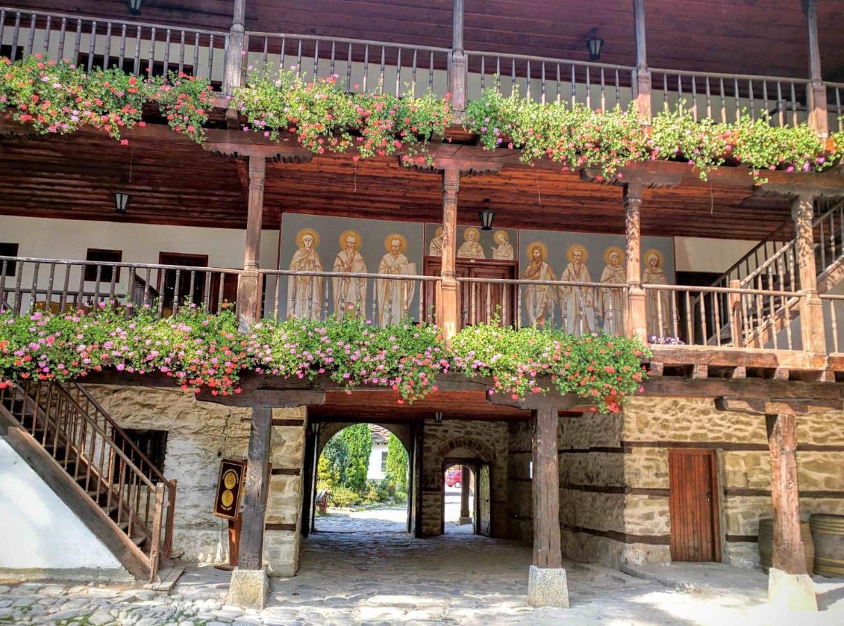 The Tinkov House In Loveč Exteriér fotografie